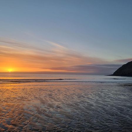 Impeccable Beachfront 2-Bed Cottage In St Bees Zewnętrze zdjęcie