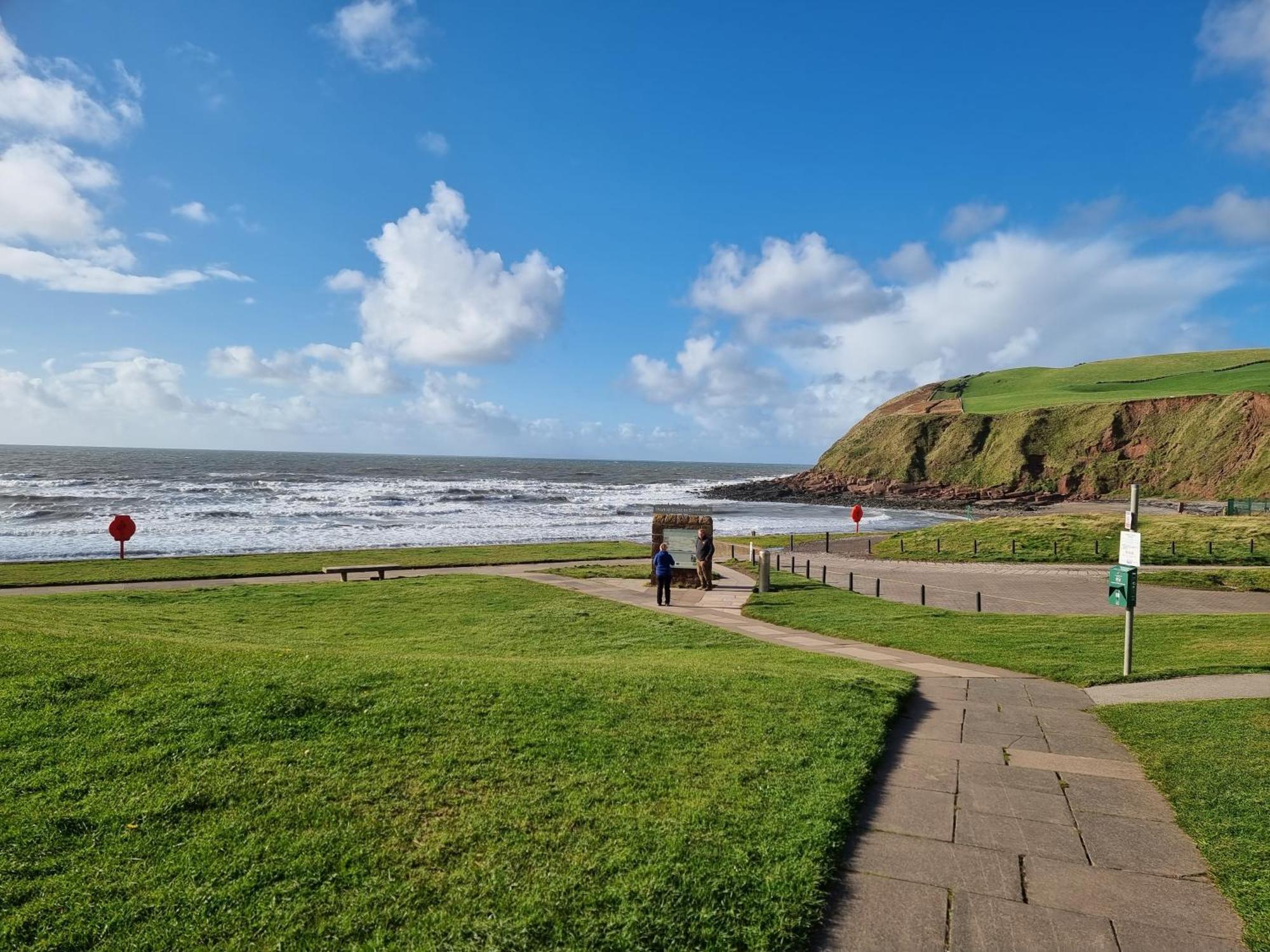Impeccable Beachfront 2-Bed Cottage In St Bees Zewnętrze zdjęcie